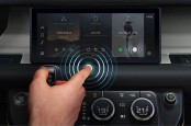 Jaguar Land Rover Kembangkan Teknologi Layar Sentuh Tanpa Menyentuh