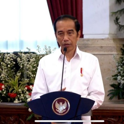 Jokowi Resmi Luncurkan Subsidi Gaji Hari Ini 2 5 Juta Pekerja Dapat Bantuan Kabar24 Bisnis Com