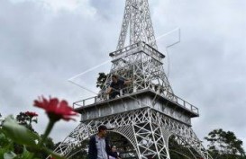 Liburan ke Menara Eiffel Semarang, Cukup Bayar Rp10.000