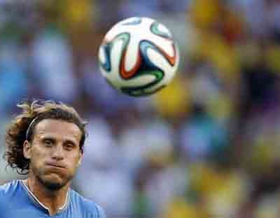 Penarol Pecat Diego Forlan Dari Posisi Pelatih Kepala Bola Bisnis Com