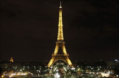 Menara Eiffel Terancam Dibom