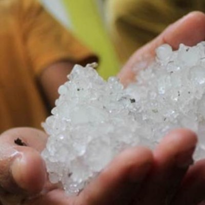 Cuaca Ekstrem Masih Berlanjut Hujan Es Terjadi Di Bogor Kabar24 Bisnis Com
