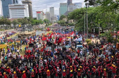 Unjuk Rasa Ribuan Buruh Tolak UU Ciptaker Berjalan Lancar dan Damai