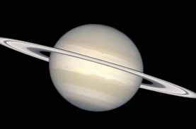 Indahnya Gerhana Matahari Cincin Raksasa di Saturnus
