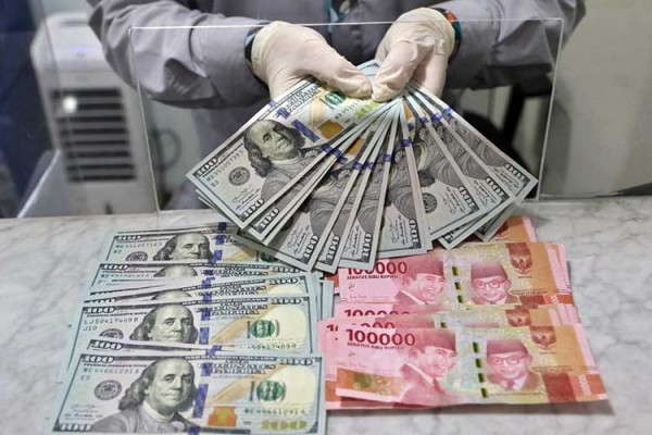 Nilai Tukar Rupiah Terhadap Dolar As Hari Ini Kamis 17 Desember Market Bisnis Com