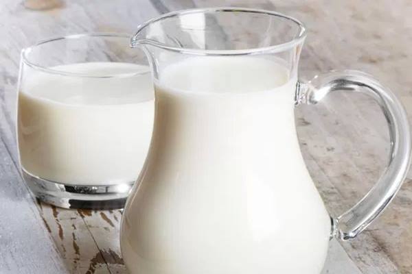 Susu rendah lemak - Istimewa