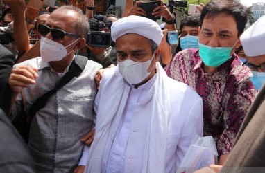Kasus Kerumunan Massa & Tes Usap Rizieq Shihab Diadili di PN Jakarta Timur