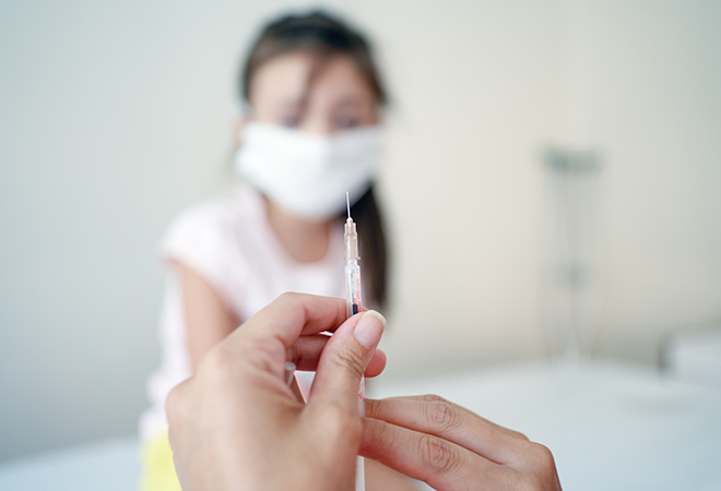 Beberapa  produsen vaksin virus corona (Covid-19) sedang melakukan uji coba kepada anak-anak. - ORF