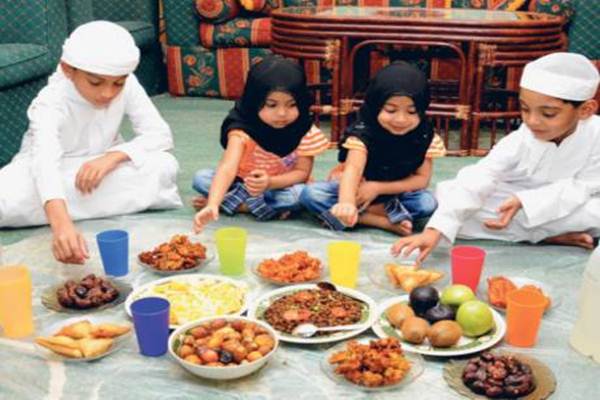 Ramadan Segera Tiba, Ini 7 Tips Mengajarkan Puasa ke Anak
