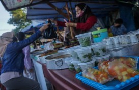 Satpol PP Riau Gelar Operasi Prokes di Pasar Ramadan