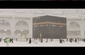Cuaca Ekstrem, Fenomena Hujan Es Terjadi di Masjidil Haram Makkah