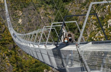 Portugal Buka Jembatan Gantung Super Tinggi, Berani Coba?