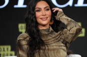 Kim Kardashian Menang Lelang Jaket If Janet Jackson US$25.000