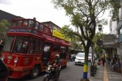 Duh! Jalan Braga Bandung Dicemari Pengamen yang Peras Warga