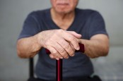 10 Tanda Awal Parkinson yang Harus Diwaspadai 