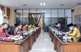 Bank Kalsel Sambangi DPRD Provinsi Kalsel Paparkan Kinerja Terkini