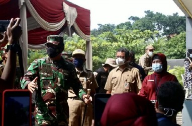 Siap-Siap Polri-TNI Datangi Pinggiran Jakarta untuk Kejar Target Vaksinasi Covid-19