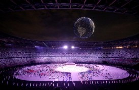Keren! 1.824 Drone Membentuk Bola Dunia di Pembukaan Olimpiade Tokyo