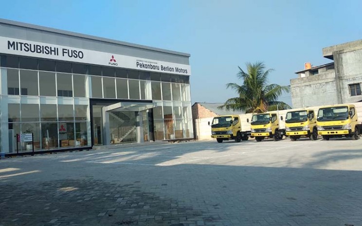 Dealer Mitsubishi Fuso ke-54 di Pekanbaru, Riau.  - KTB