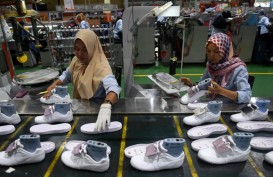 Regulasi PPKM Kaku, Sinyal Kinerja Industri Sepatu Melemah