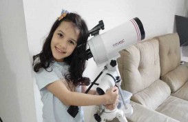 Keren, Anak 7 Tahun Ini Jadi Astronom Termuda di Dunia