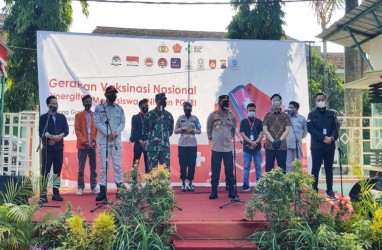 Sinergi TNI Polri dan Jasa Raharja Gelar Vaksinasi Mahasiswa