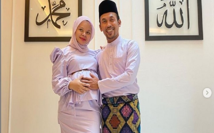 Penyanyi Malaysia Siti Sarah Meninggal Akibat Covid-19 setelah Melahirkan Anak Keempat