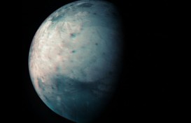 Pemandangan Menakjubkan Bulan Besar Jupiter Ganymede