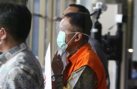 KPK Periksa Tersangka Kasus Suap Pajak Eks Pejabat Ditjen Pajak Dadan Ramdani 