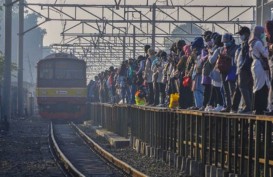 HUT ke-76 RI, KAI Commuter Siapkan 983 Perjalanan KRL