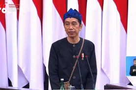 Soal Baju Adat Jokowi, KSP: Cara Menghentikan Stigma…