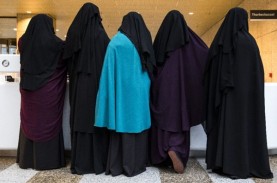 Taliban Sebut Burqa Tidak Wajib Bagi Wanita Afganistan