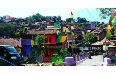 10 Desa Terindah di Dunia, Ada Kampung Pelangi di Indonesia