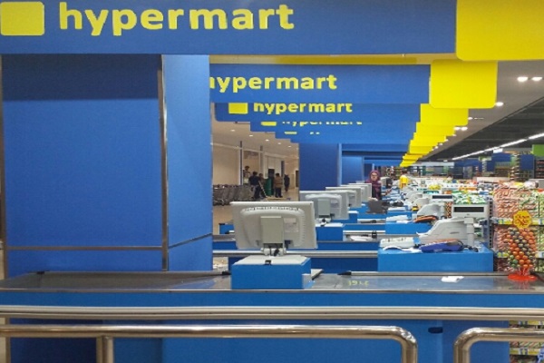 Hypermart melakukan renovasi 10 gerai dengan konsep G7 (generasi 7) atau display produk yang lebih modern. - Bisnis.com/Peni Widarti