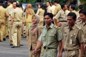 Jokowi Teken PP Baru, PNS Bolos Kerja Terancam Diberhentikan