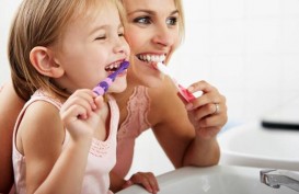 6 Kebiasaan yang Bikin Gigi dan Gusi Rusak  