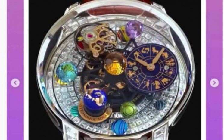 Simu Liu menggunakan jam tangan astronomi saat Met Gala 2021