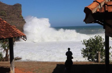 Hati-hati, Gelombang Tinggi Berpotensi Terjadi di Laut Selatan Jabar-DIY