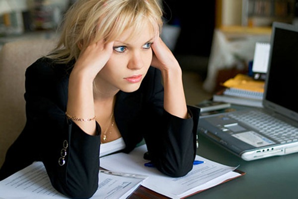 7 Cara Mengatasi Stres Saat Bekerja