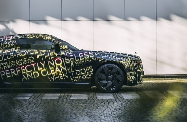 Rolls-Royce Hapus Mobil Bensin pada 2030