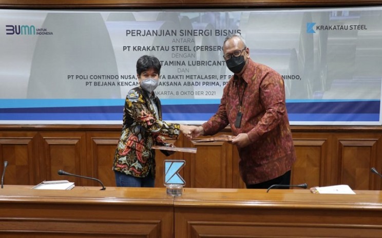 Perjanjian sinergi bisnis antara PT Krakatau Steel Tbk. (Persero) dengan PT Pertamina Lubricants - Dok.Perusahaan.