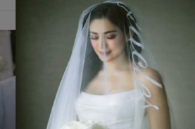 Foto Nuansa Putih Pernikahan Jessica Iskandar dan…