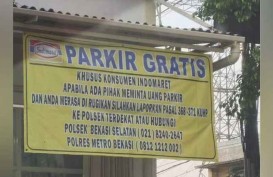 Viral Spanduk Parkir Gratis atau Lapor Polisi di Bekasi, Indomaret: Agar Konsumen Nyaman