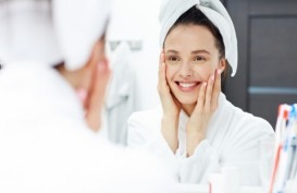 8 Cara Mudah Merawat Kulit Wajah, Jangan Cuma Pakai Skincare! 