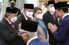 Jokowi Tetapkan Empat Tokoh sebagai Pahlawan Nasional