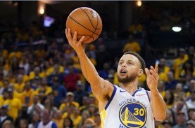 Hasil Basket NBA: Stephen Curry Cemerlang, Warriors…