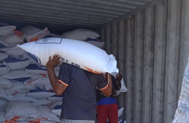 27.500 Ton Beras NTB Dikirim ke Tiga Provinsi 