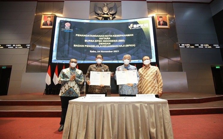 Penandatanganan nota kesepahaman antara Bursa Efek Indonesia dengan Badan Pengelola Keuangan Haji pada Rabu (24/11/2021) - Dok.BEI