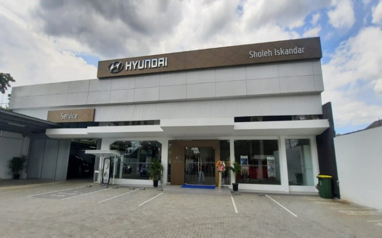 Dealer Hyundai Sholeh Iskandar di Jl. Sholeh Iskandar No. 8, Cibadak, Tanah Sereal, Kota Bogor, Jawa Barat