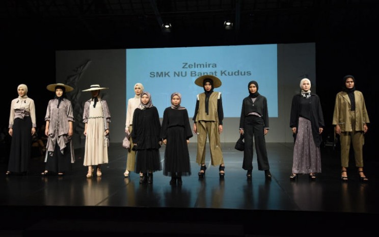 Jogja Fashion Week 2021 Diramaikan Tradisi Luwur Karya Anak SMK